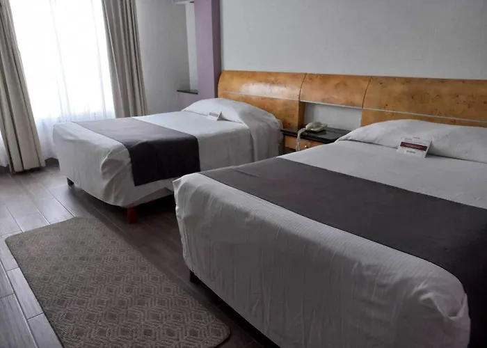 Express Ciudad De Condesa By Ihg 3*