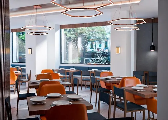 Express Ciudad De Condesa By Ihg Hotel